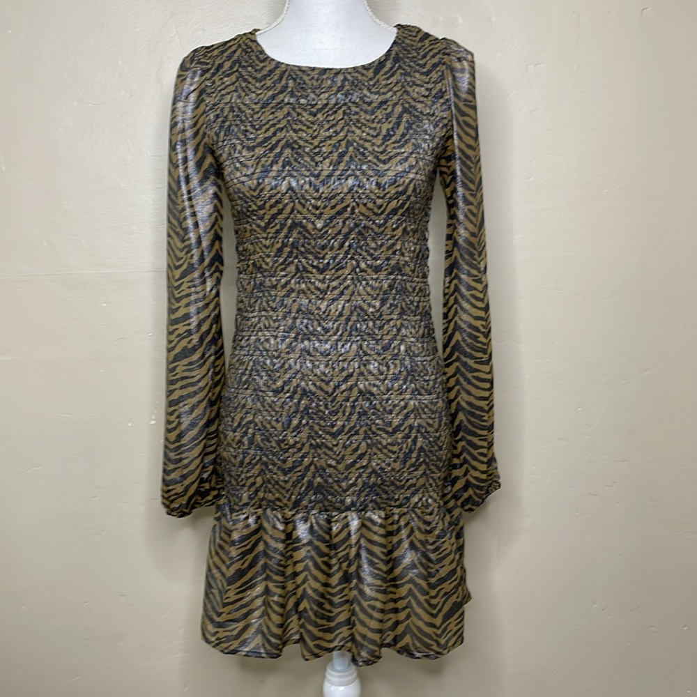 FOREVER 21 Dress Black & Bronze Gold Smocking Ruffle Hem Gathered Sleeveless Med